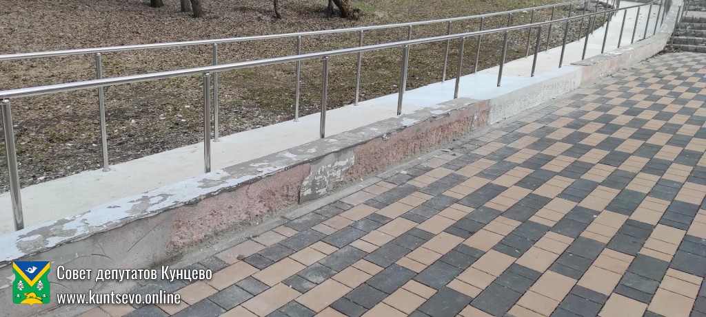 Благоустройство территории у храма &laquo;Неувядаемый Цвет&raquo; в Рублево не пережило первую же зиму. 9