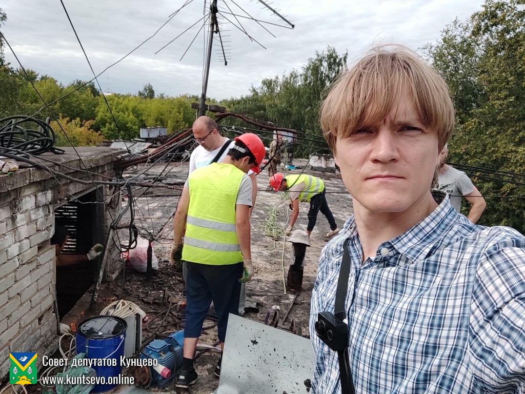 Провели проверку работ по капитальному ремонту на Новорублевской 13